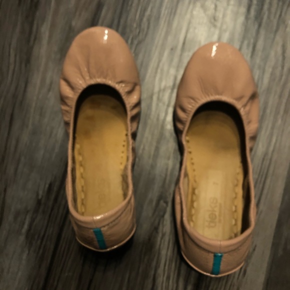 Like New Tieks!!!! Excellent condition!!!! - Picture 6 of 13